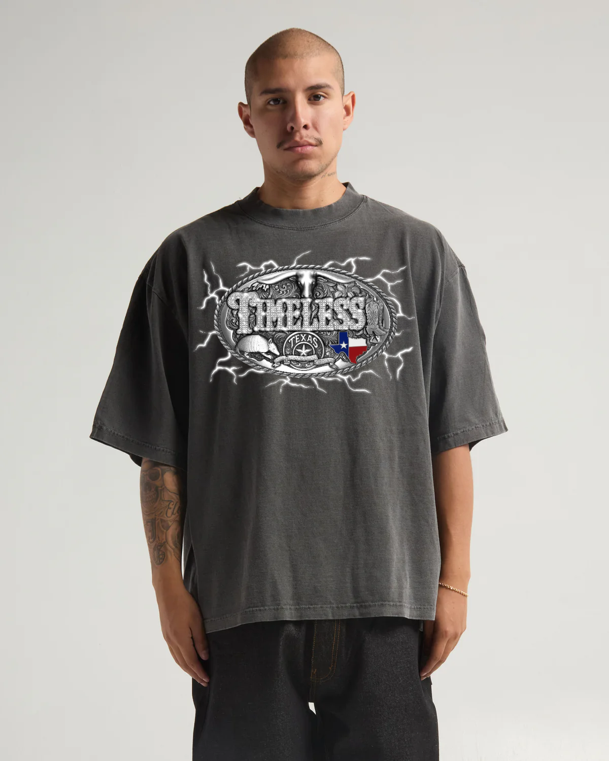 Timeless Buckle Tee Gray