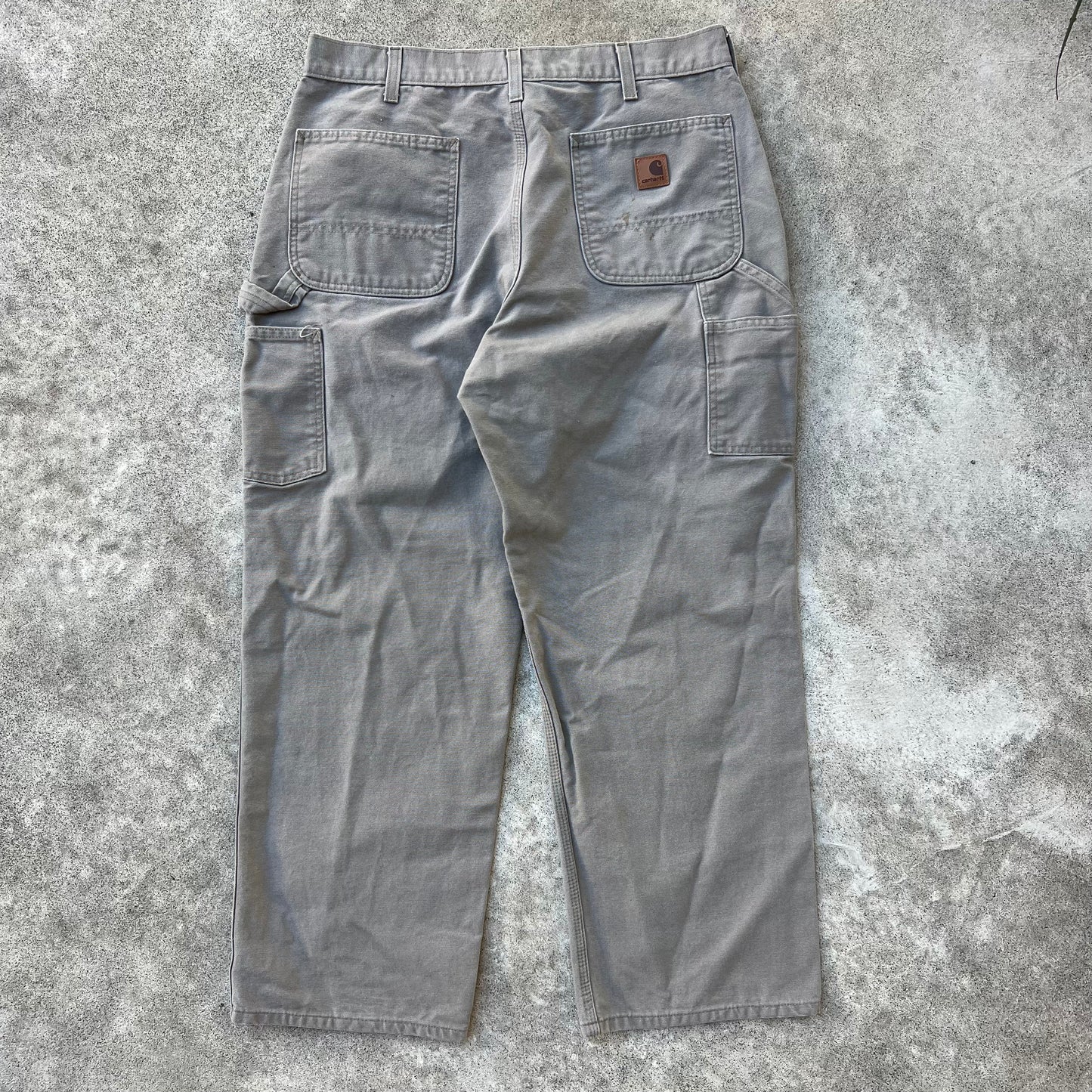 Timeless Khaki Carhartt Carpenter 35x30